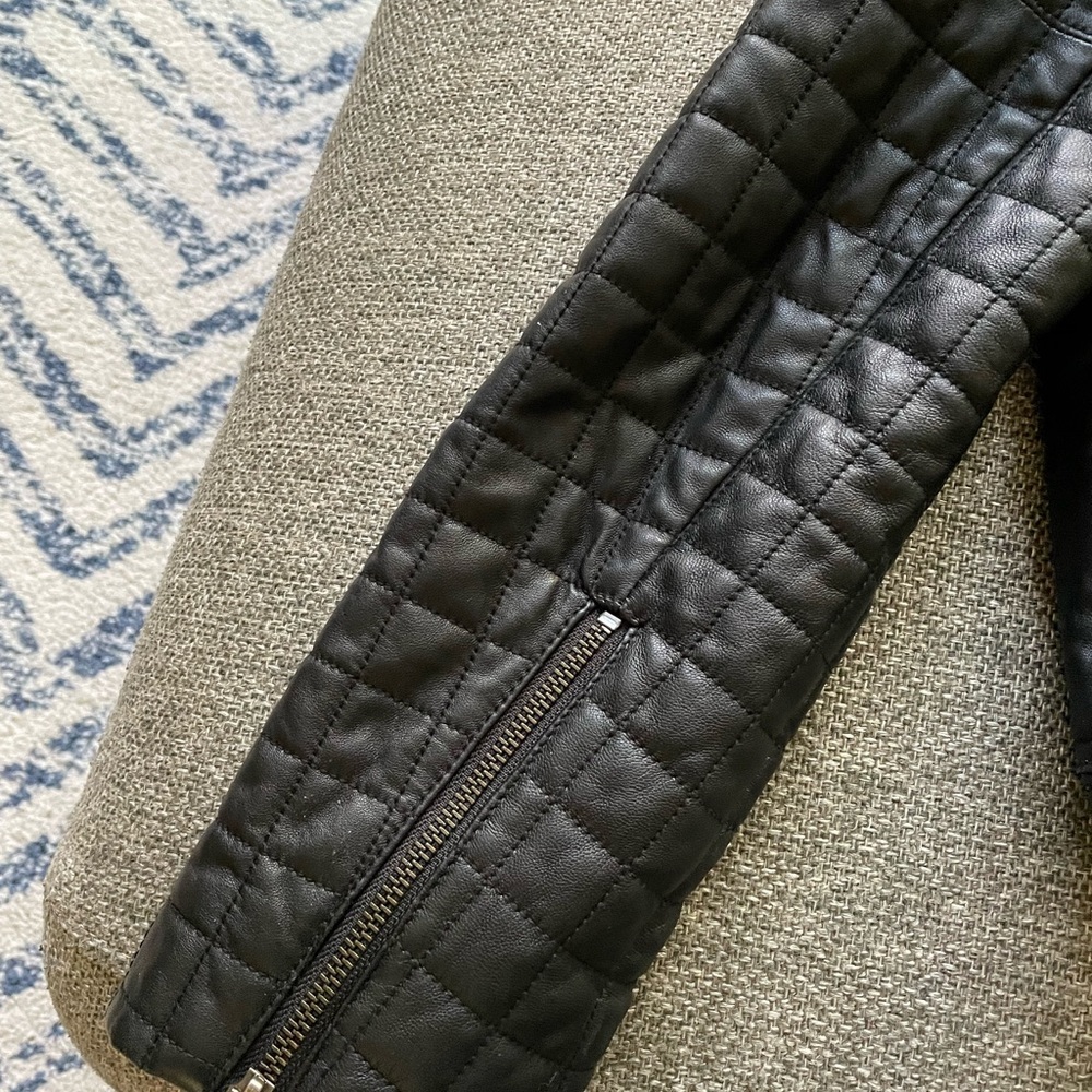 Joie classic leather jacket, size S in great condition